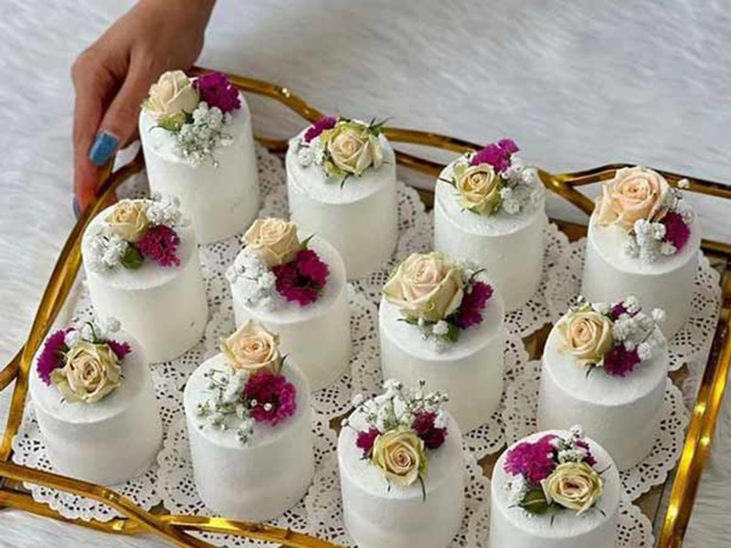 شیرینی برای بله برون
